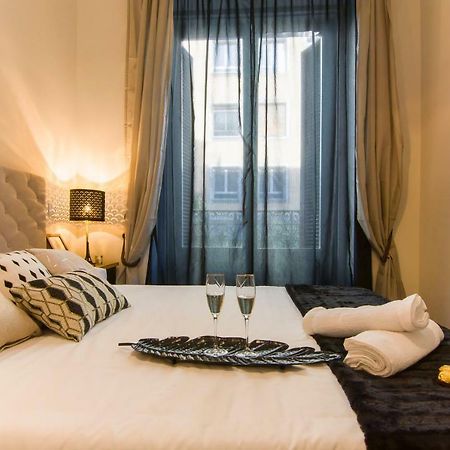 Sol Luxury Suites Madrid Bagian luar foto