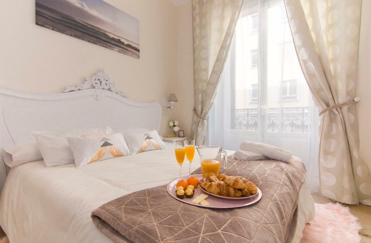 Sol Luxury Suites Madrid Bagian luar foto