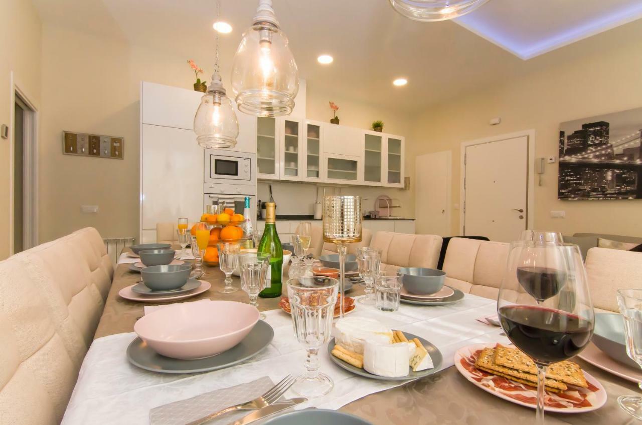 Sol Luxury Suites Madrid Bagian luar foto