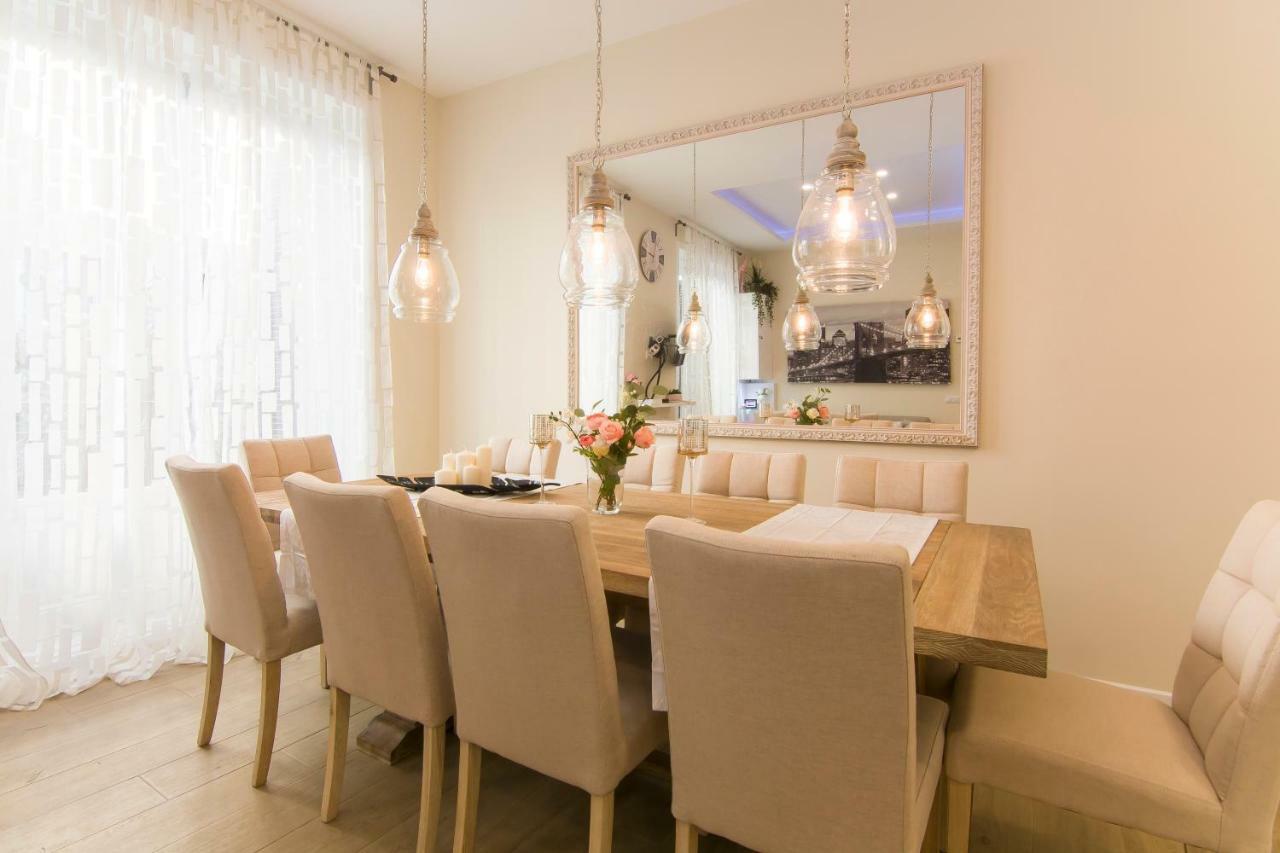 Sol Luxury Suites Madrid Bagian luar foto