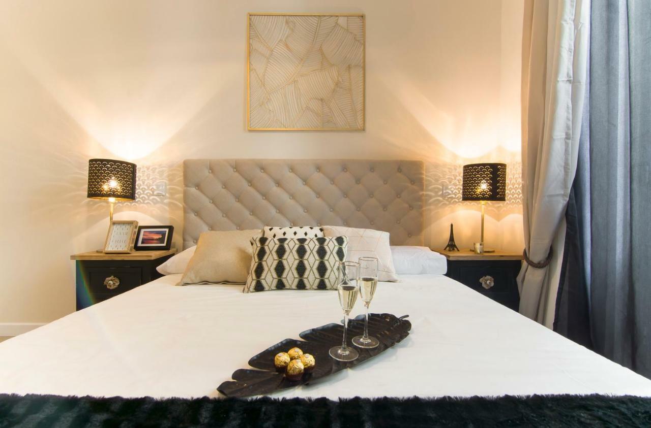 Sol Luxury Suites Madrid Bagian luar foto