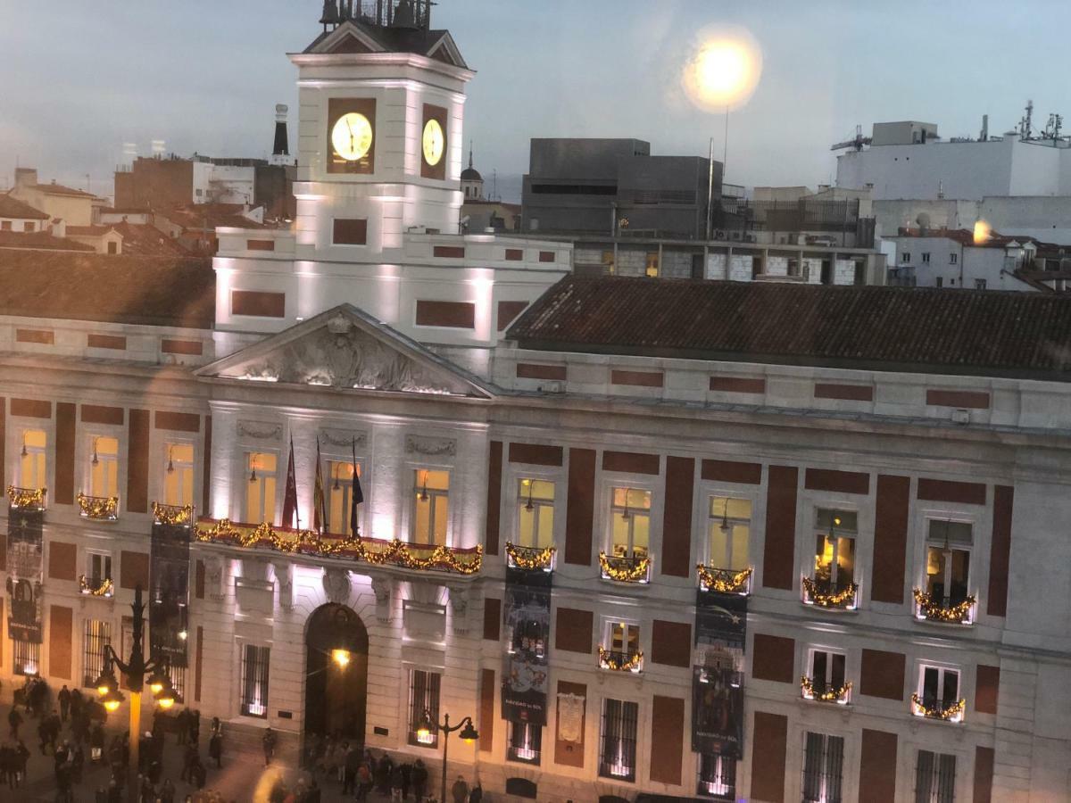 Sol Luxury Suites Madrid Bagian luar foto